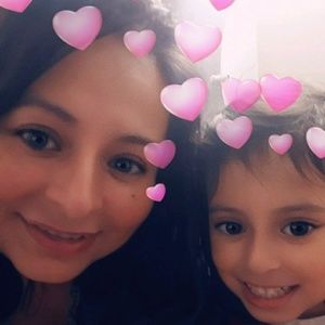 Meet your Posher, Laura